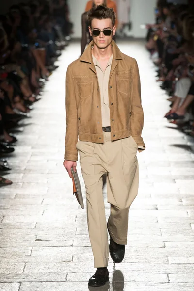 Look 58